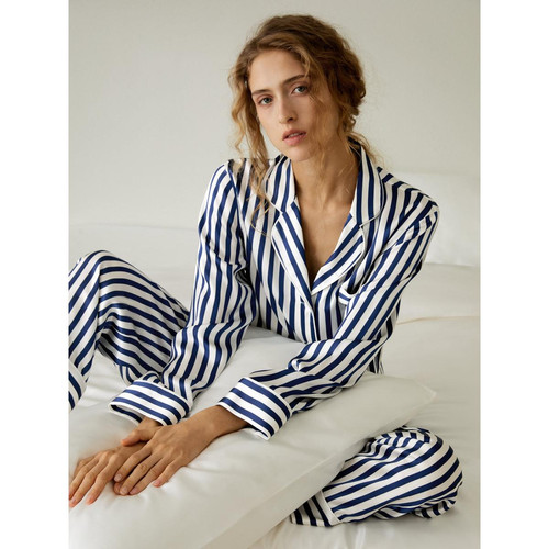 Ensemble pyjama rayé boutonné sur toute la longueur The Amalfi blanc en soie LilySilk  - Lingerie de Nuit et Nuisettes Grande Taille